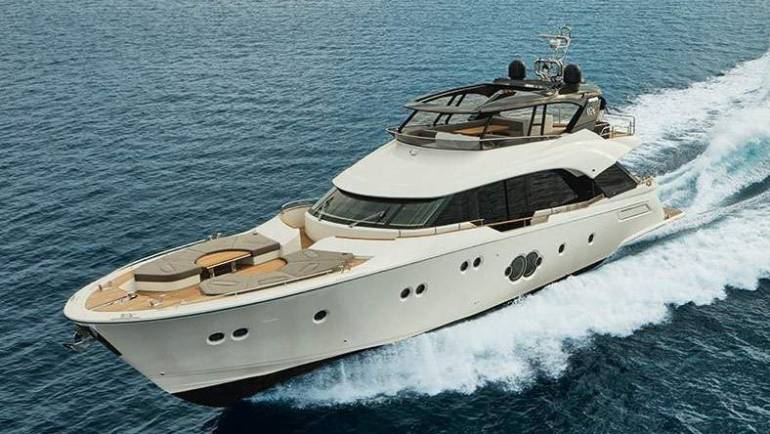 2018 Monte Carlo Yachts MCY 80 Nayla 81ft